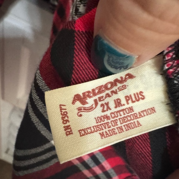 RED PLAID SEQUIN FLANNEL. ARIZONA LONG SLEEVE LIGHTWEIGHT SPARKLY SHIRT. NWT - Picture 9 of 16
